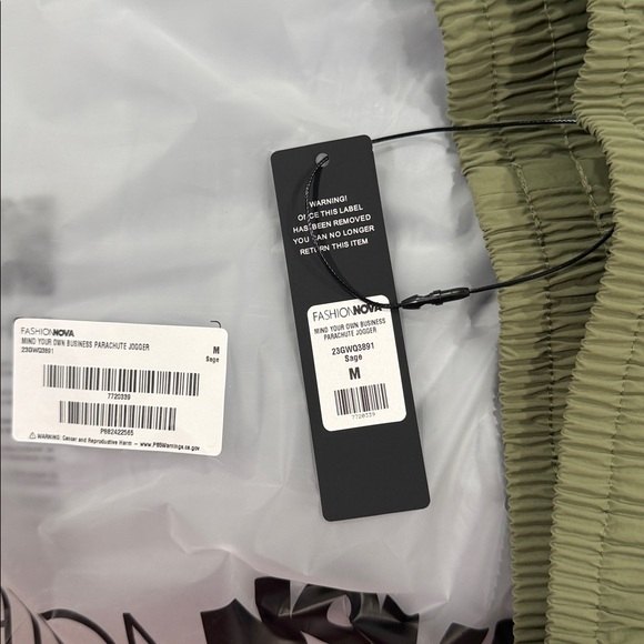 Fashion Nova Sage Green Women's Cargo Joggers - Picture 6 of 6